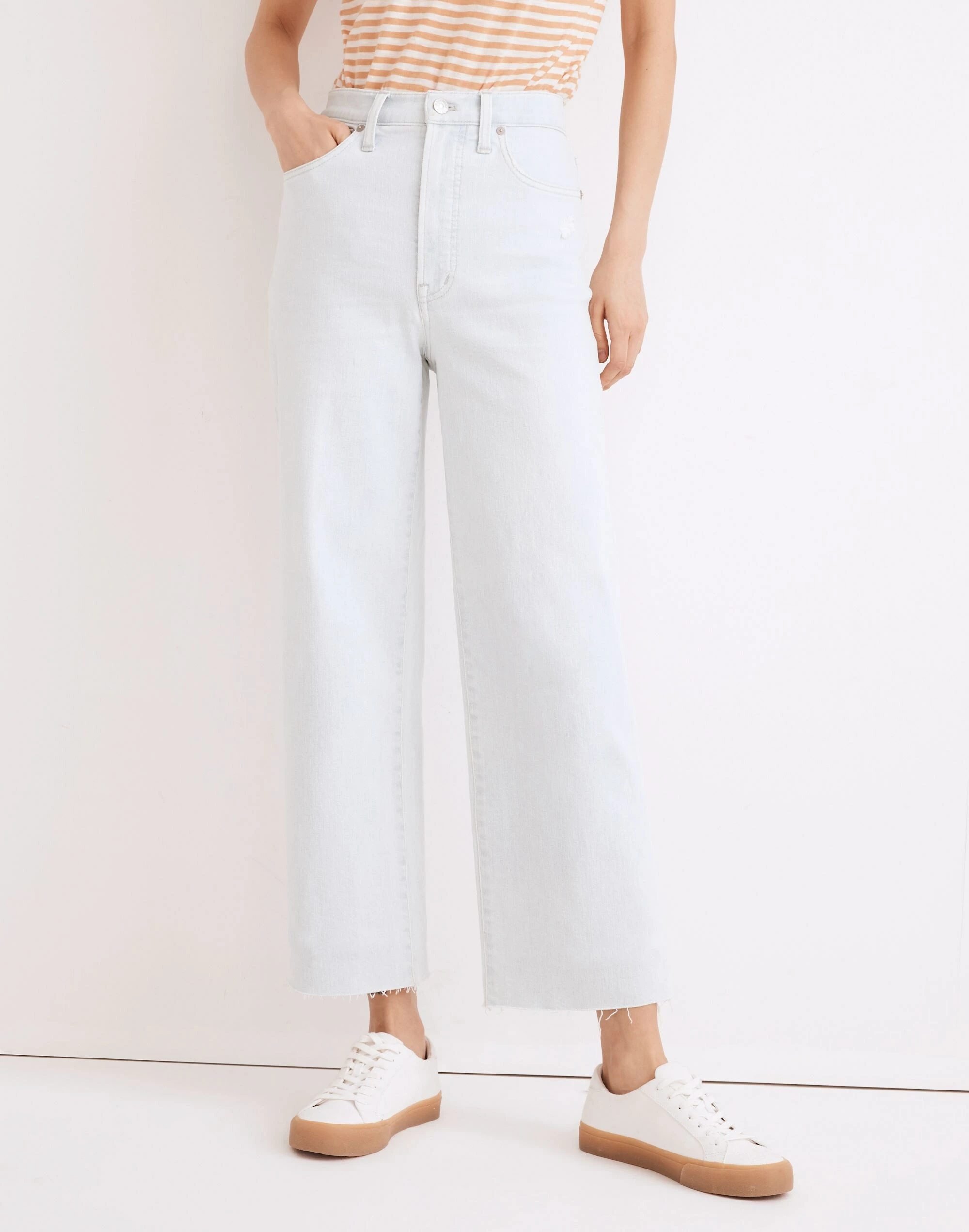 Madewell The Perfect Vintage Wide-Leg Crop Jean In Bosworth Wash: Raw-Hem Edition - Image 4