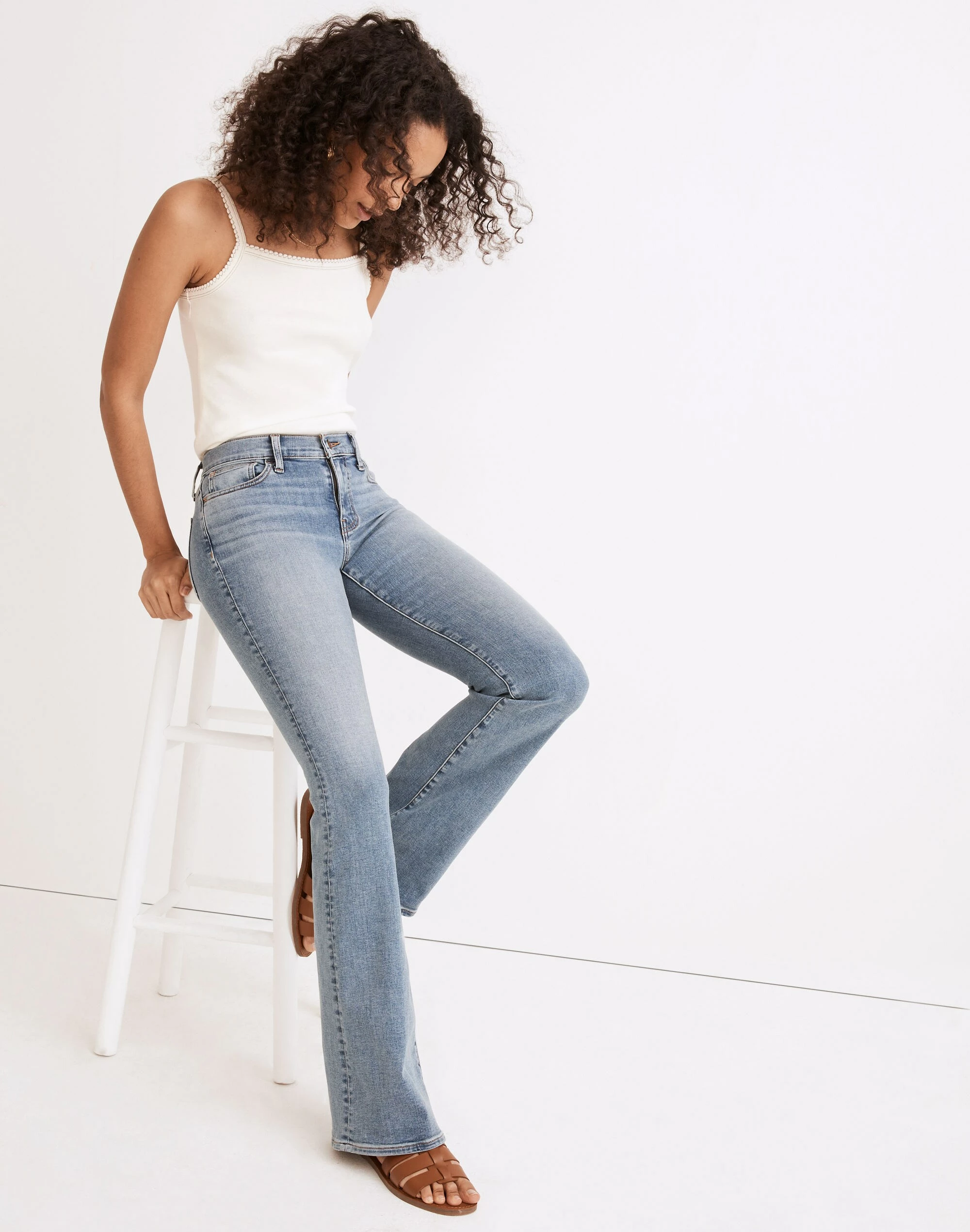Madewell Low-Rise Skinny Flare Jeans In Kinsman Wash - Image 2
