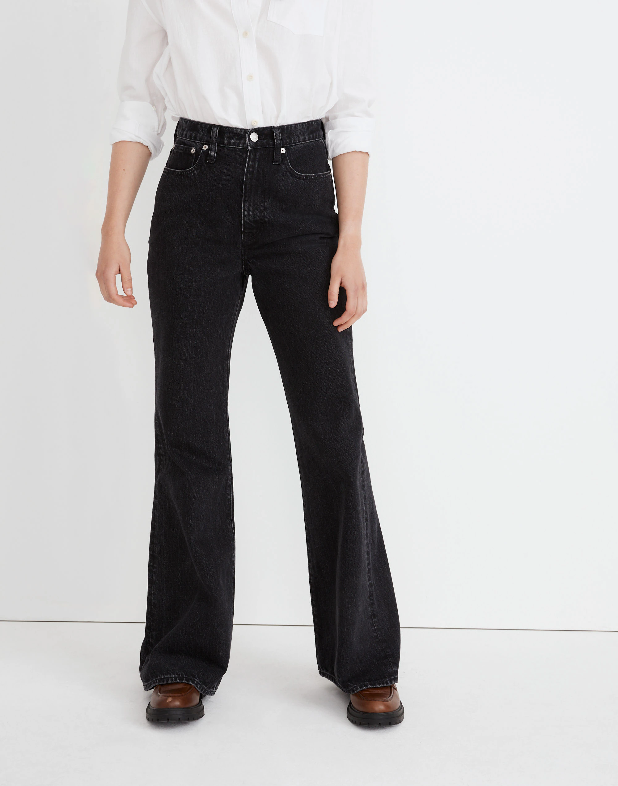 Madewell Baggy Flare Jeans In Lunar Wash - Image 4