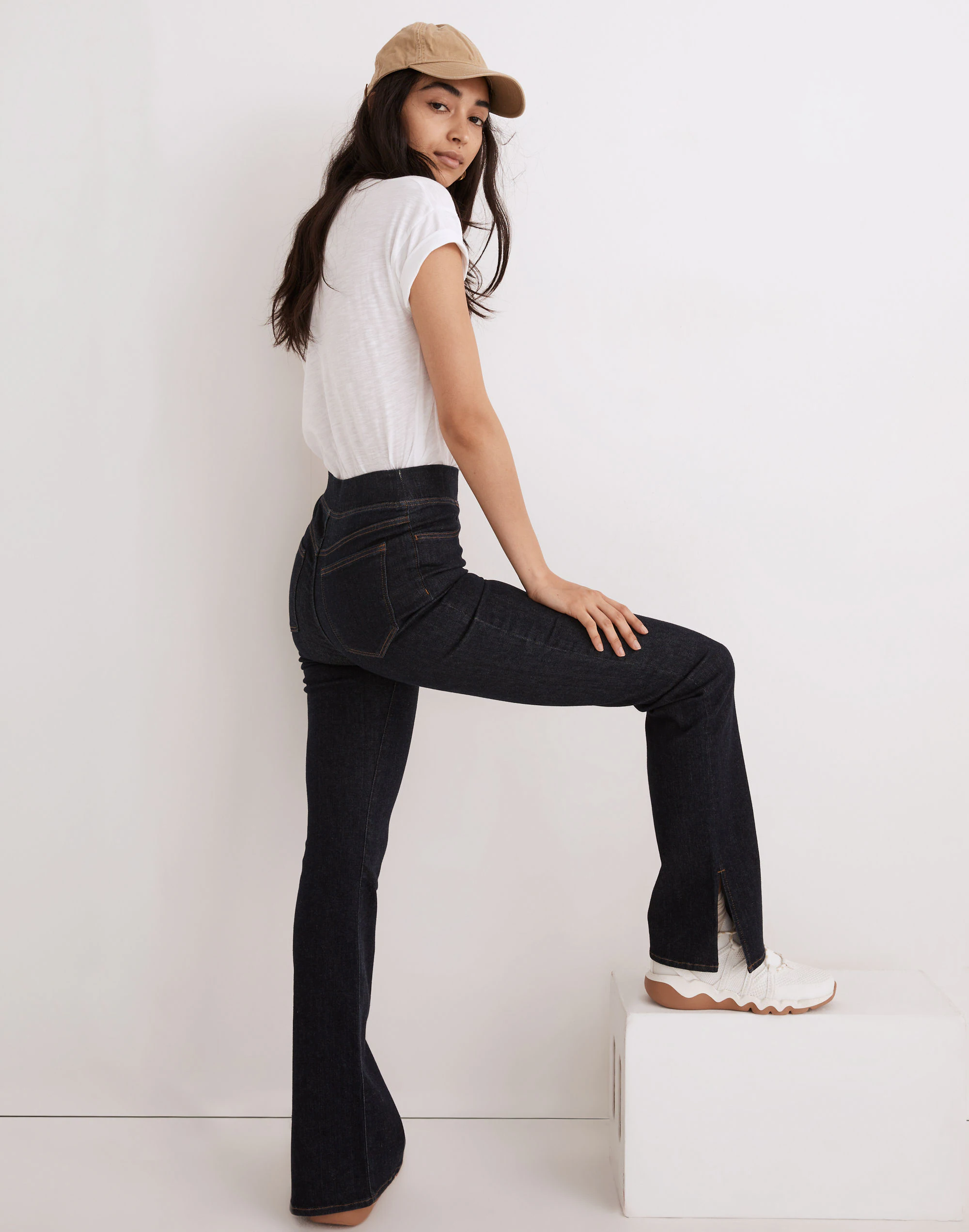 Madewell Pull-On Skinny Flare Jeans In Havenley Wash - Image 2