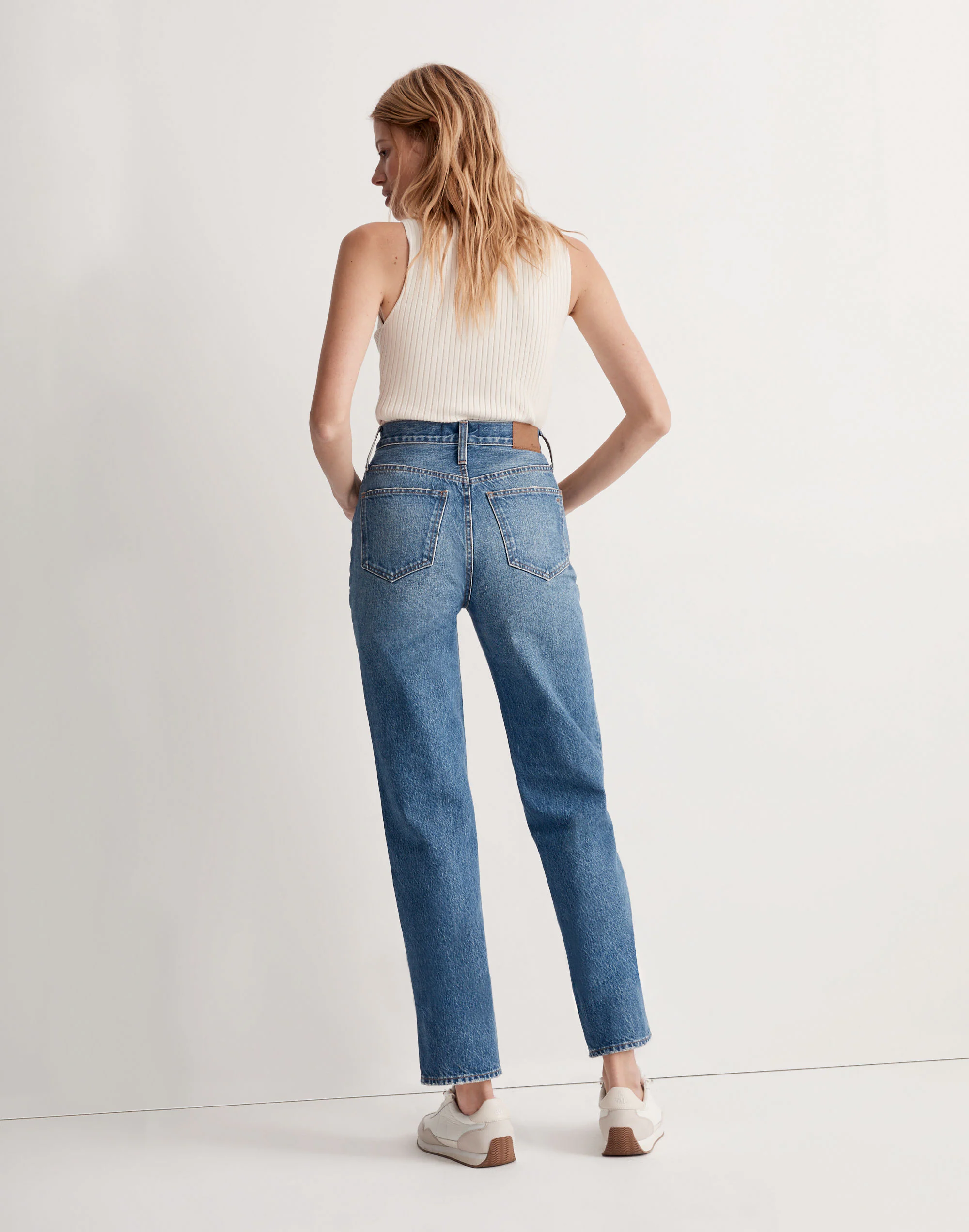 Madewell The Perfect Vintage Straight Jean In Becker Wash: Button-Front Edition - Image 3